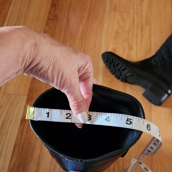 EUC Tory Burch Boots - Picture 6 of 13